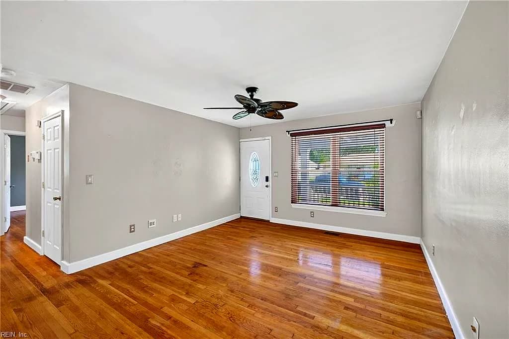 1217 Oak Park AVE, NORFOLK VA 23503 - Photo 5