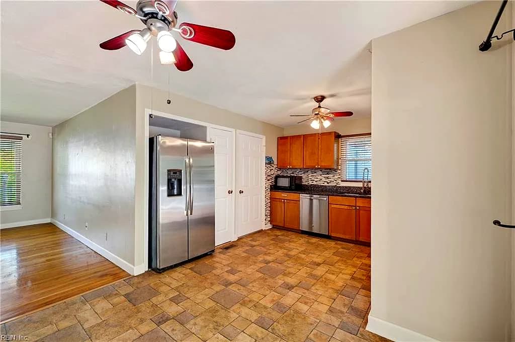 1217 Oak Park AVE, NORFOLK VA 23503 thumb 8