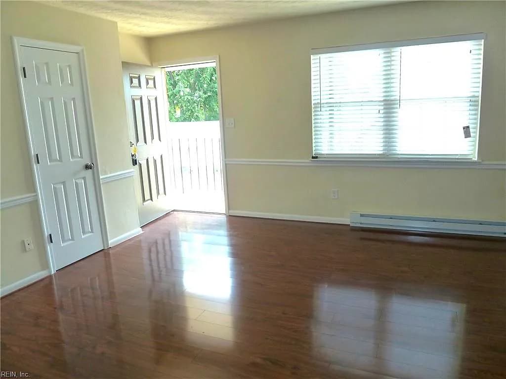 309 Ashlawn DR #11, NORFOLK VA 23505 - Photo 3