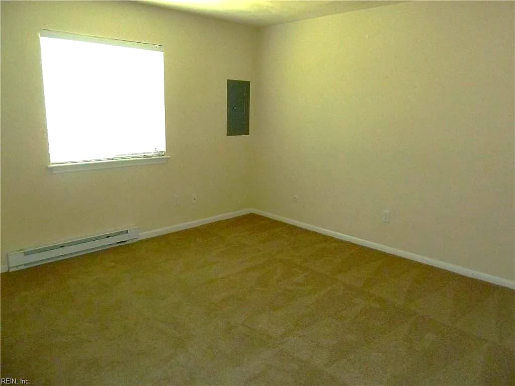 309 Ashlawn DR #11, NORFOLK VA 23505 - Photo 5