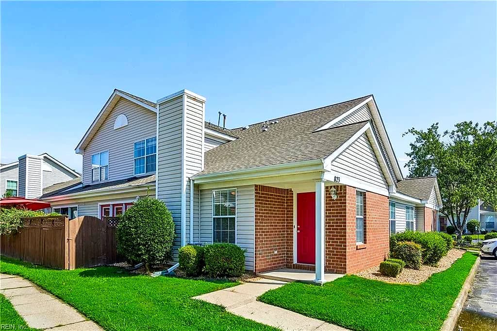 823 Miller Creek LN, NEWPORT NEWS VA 23602 - Photo 2