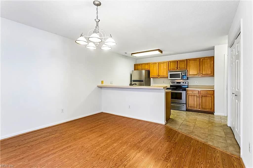 823 Miller Creek LN, NEWPORT NEWS VA 23602 thumb 12