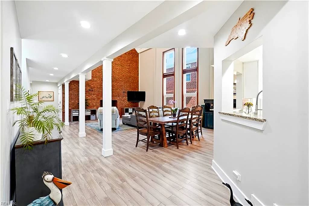 326 W Olney RD, NORFOLK VA 23507 - Photo 5