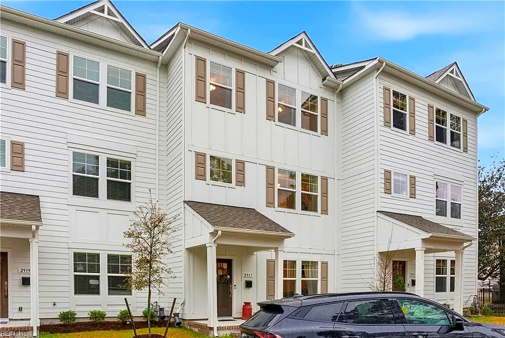 2917 Pretty Lake AVE, NORFOLK VA 23518 - Photo 2