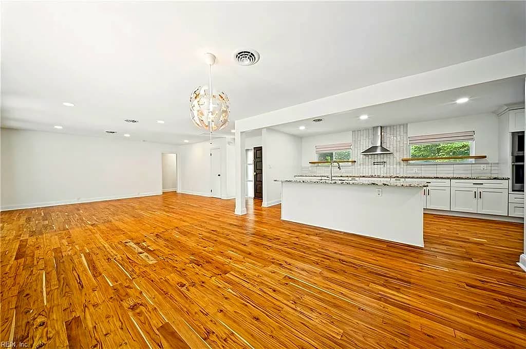 7077 Kirby CRES, NORFOLK VA 23505 thumb 12