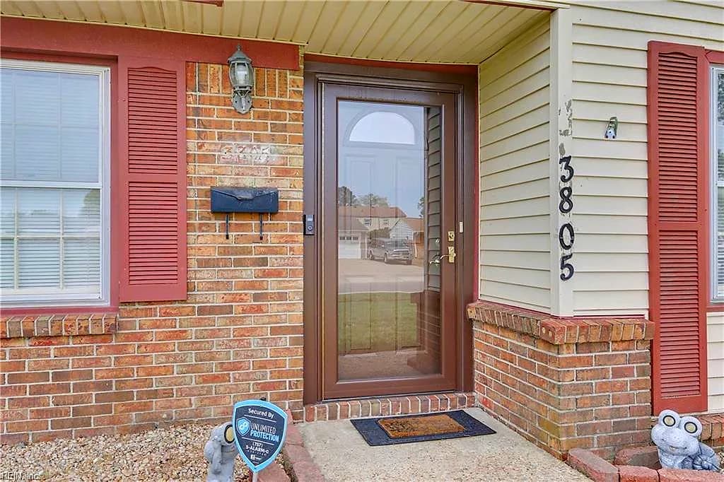 3805 Plaza TRL S, VIRGINIA BEACH VA 23452 - Photo 4