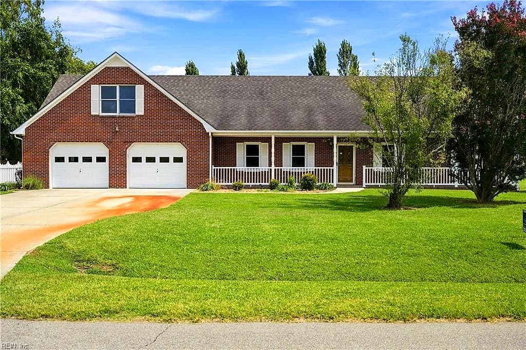 702 Everett DR, ELIZABETHCITY NC 27909 - Main photo