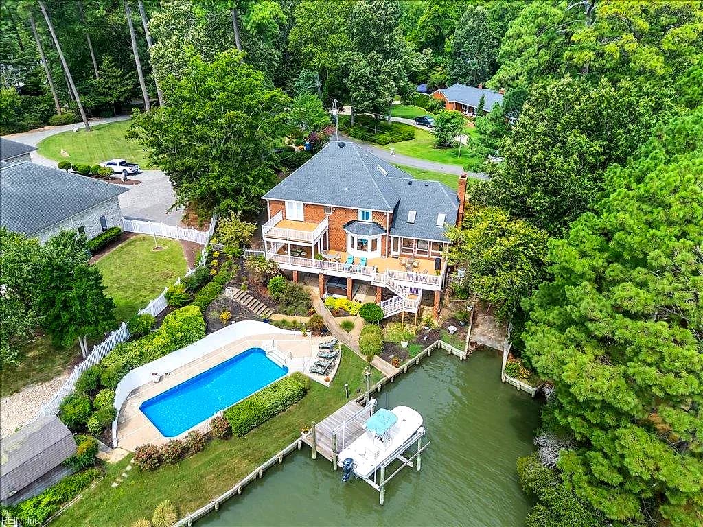 4007 Arrowhead Point CT, VIRGINIA BEACH VA 23455 - Photo 4