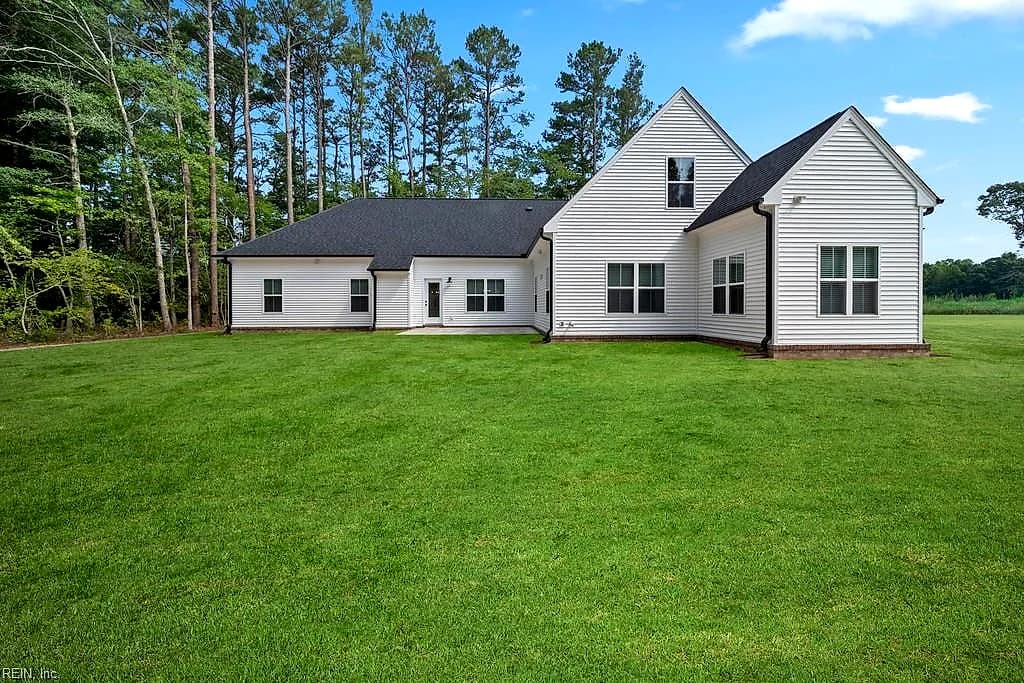 23492 Sugar Hill RD, CARROLLTON VA 23314 - Photo 4