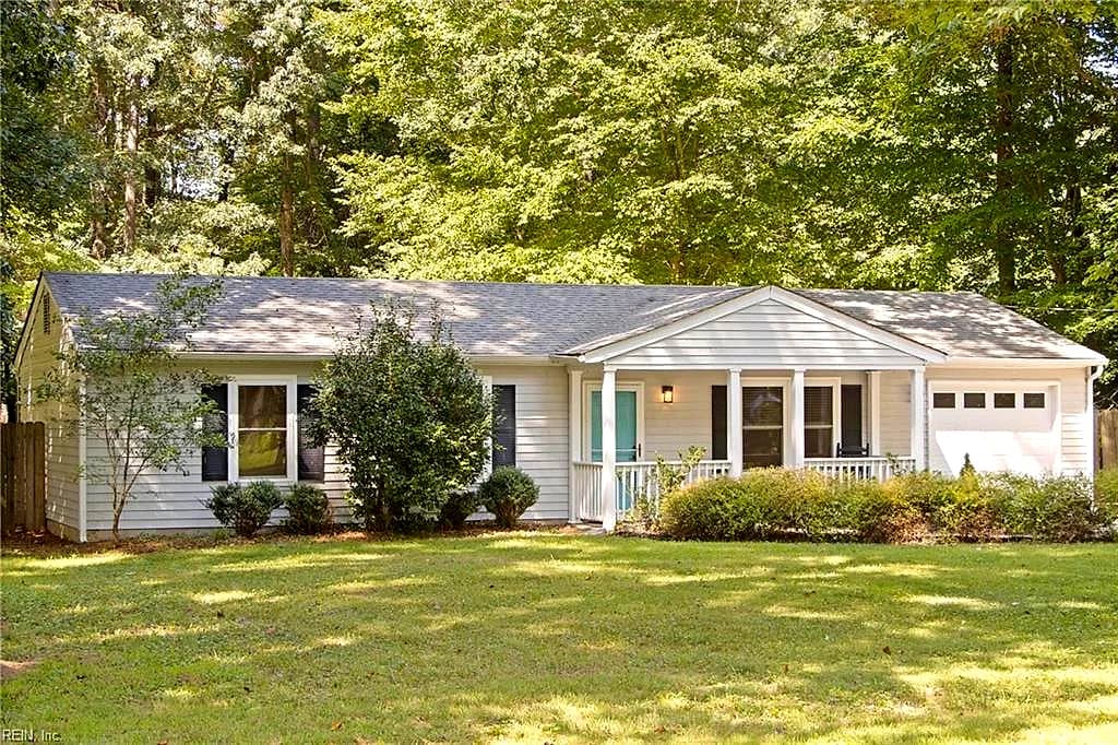 8581 Poplar Springs DR, GLOUCESTER VA 23061 - Main photo