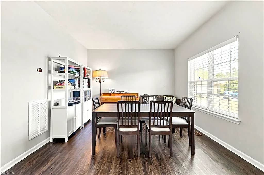 207 Catalpa CT, SUFFOLK VA 23435 - Photo 4
