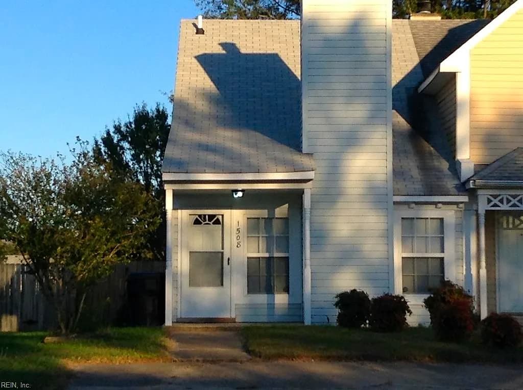 1508 Fairfax DR, VIRGINIA BEACH VA 23453 - Main photo