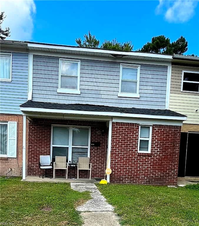 1014 Castle CT, CHESAPEAKE VA 23323 - Photo 2