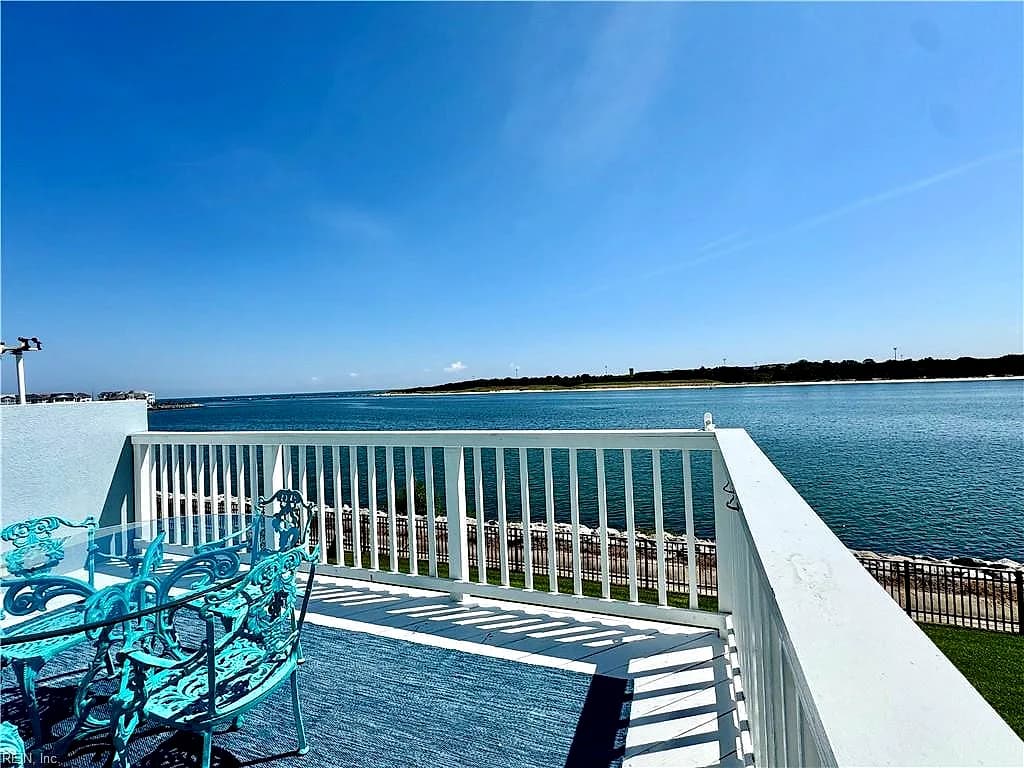 9508 Bay Front DR, NORFOLK VA 23518 - Photo 2