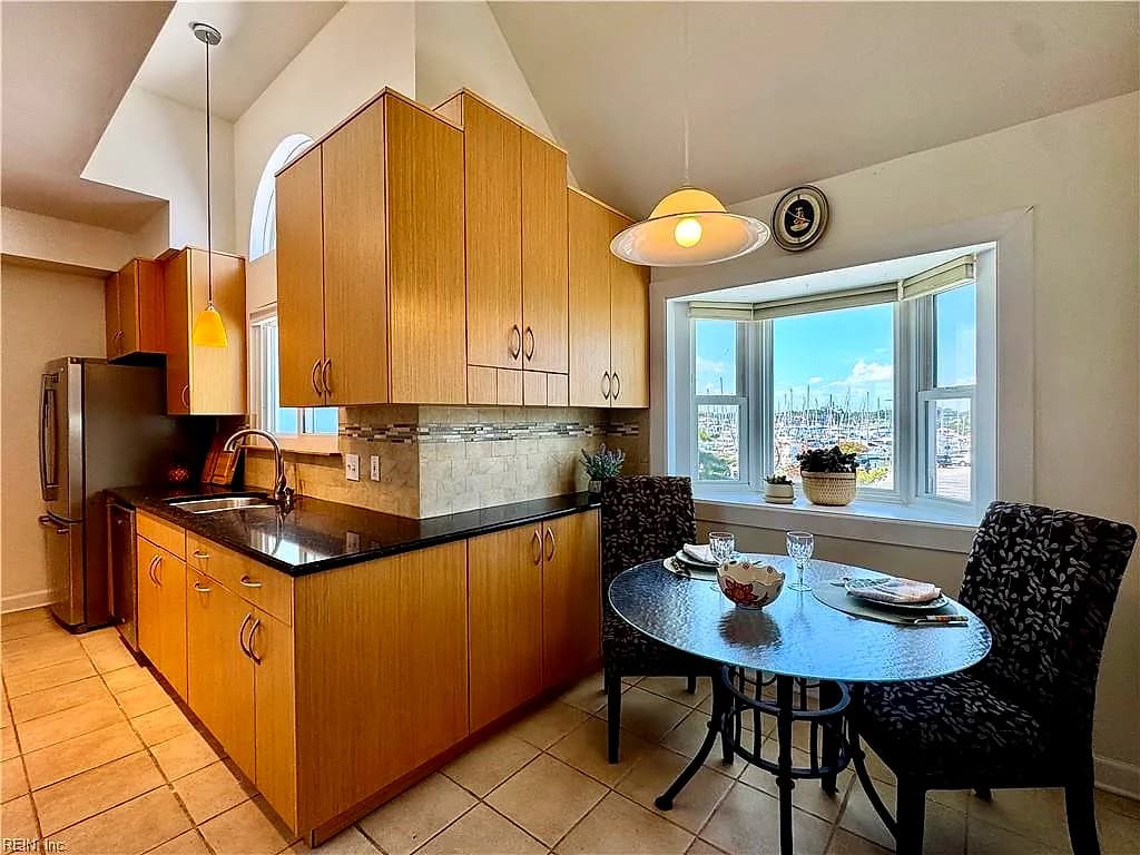 9508 Bay Front DR, NORFOLK VA 23518 - Photo 5