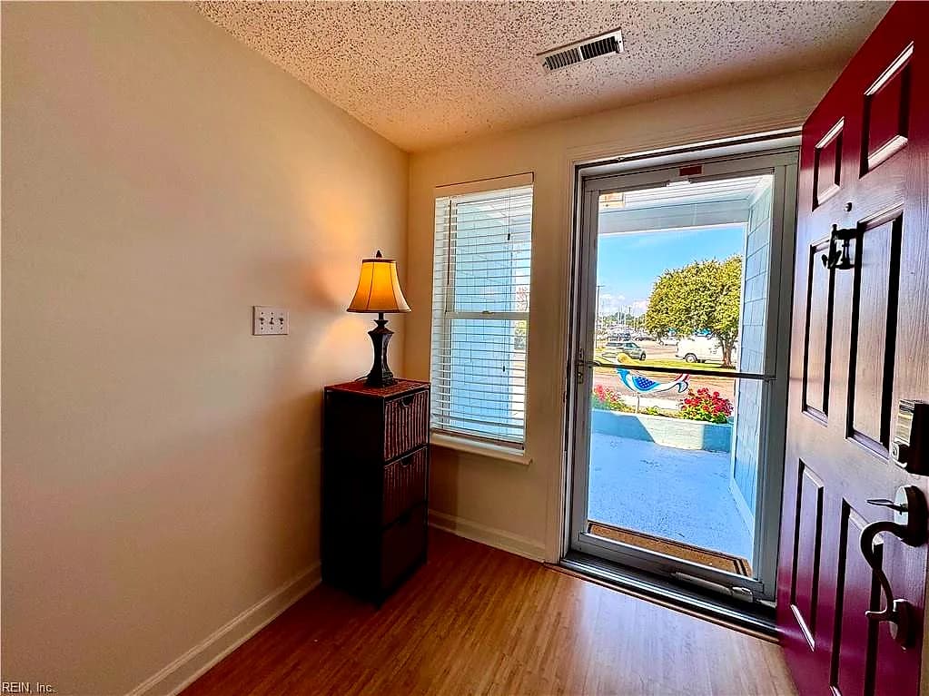 9508 Bay Front DR, NORFOLK VA 23518 thumb 8