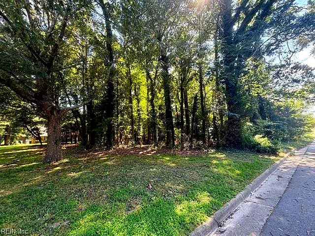 38 Salt Pond RD, HAMPTON VA 23664 - Photo 3