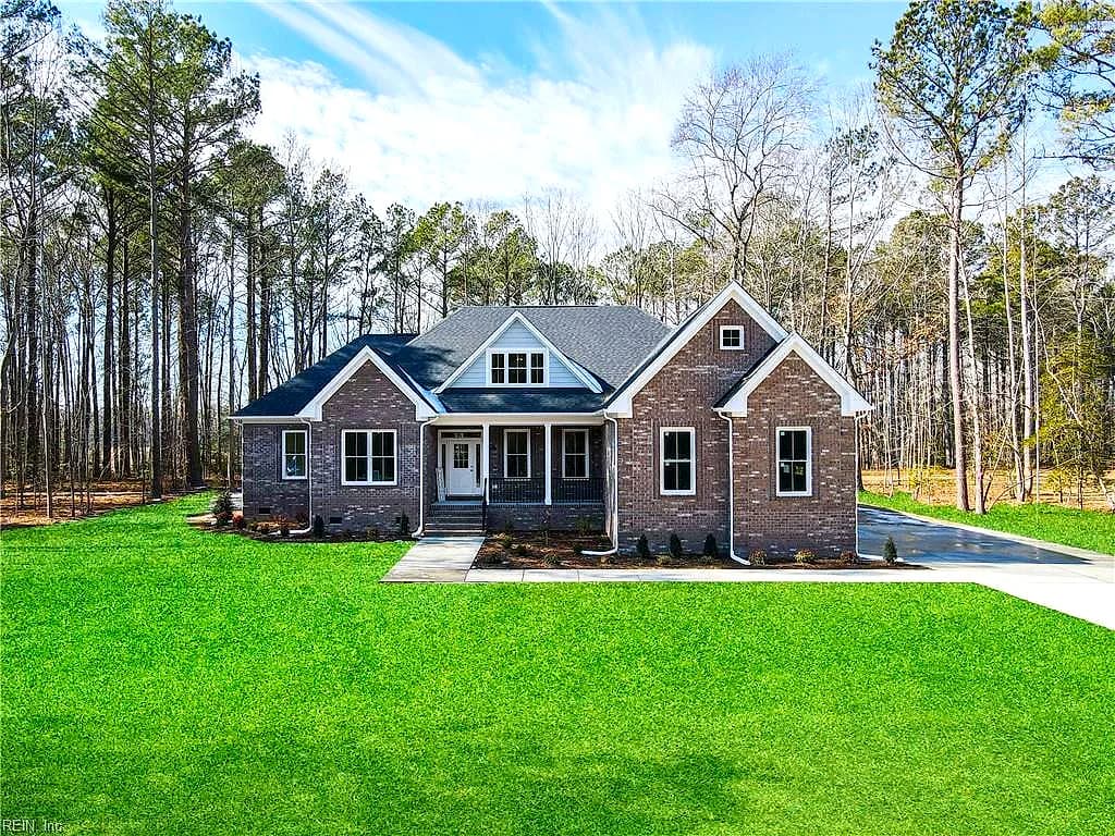 1312 Creekway DR, SMITHFIELD VA 23430 - Main photo