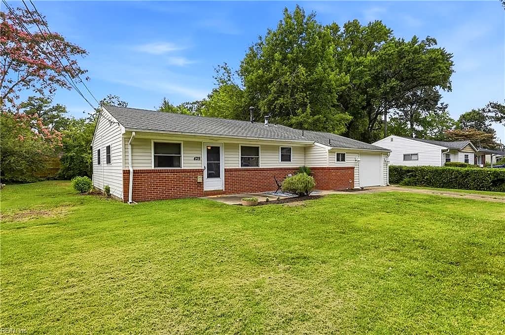 429 Mango DR, VIRGINIA BEACH VA 23452 - Photo 3