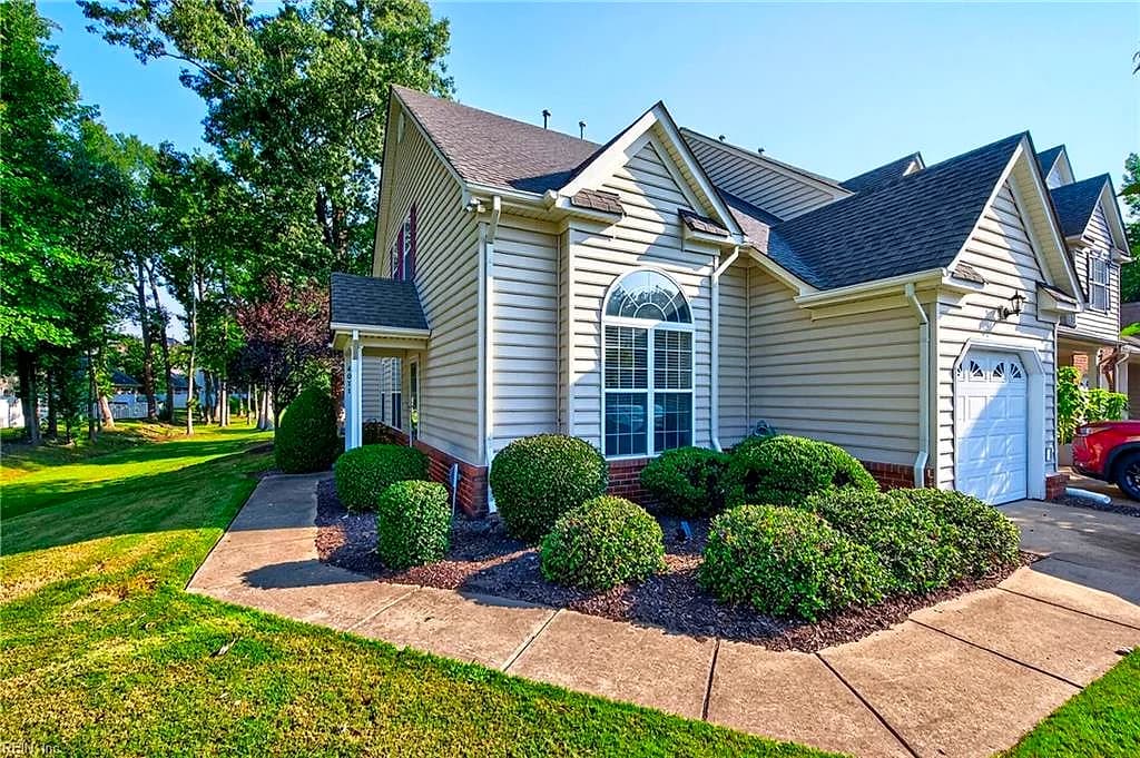 4011 Holston CT, SUFFOLK VA 23435 - Photo 2