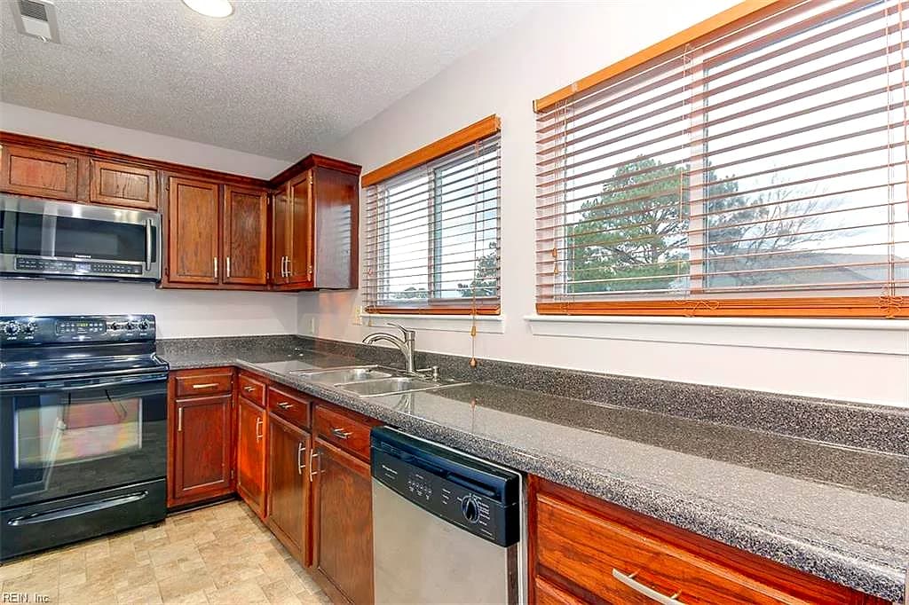3764 Chimney Creek DR, VIRGINIA BEACH VA 23462 - Photo 4