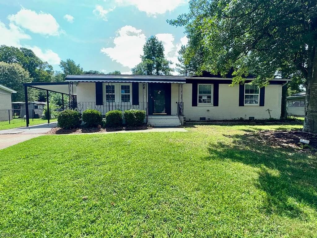 1215 Lake Kennedy DR, SUFFOLK VA 23434 - Photo 2