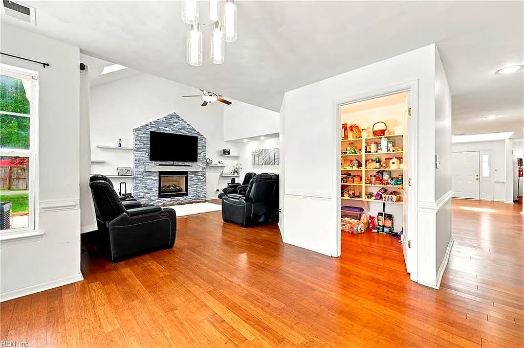 801 Aston PL, CHESAPEAKE VA 23322 thumb 11