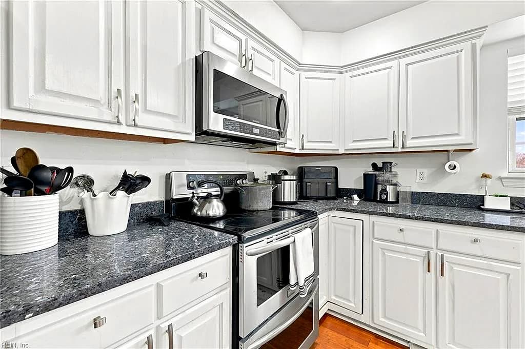 801 Aston PL, CHESAPEAKE VA 23322 thumb 6