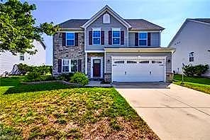 335 Spring Hill PL, SMITHFIELD VA 23430 - Main photo