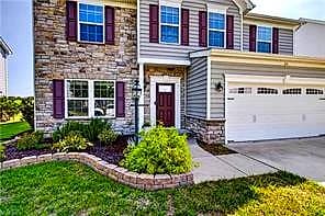 335 Spring Hill PL, SMITHFIELD VA 23430 - Photo 4