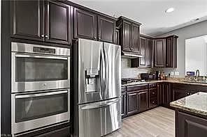 335 Spring Hill PL, SMITHFIELD VA 23430 thumb 9