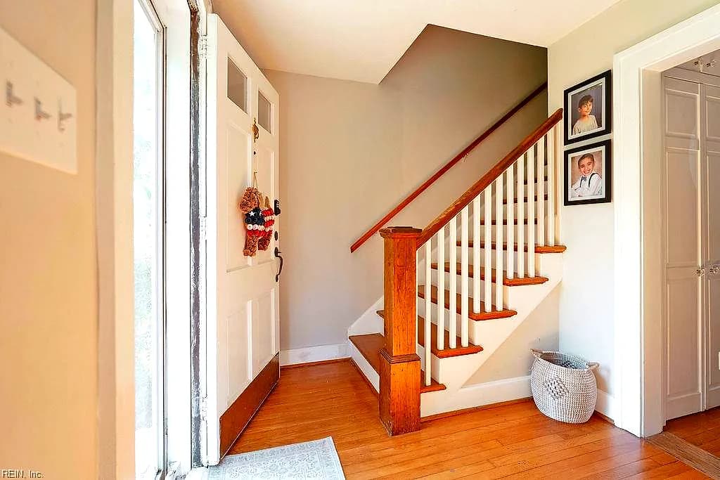 40 Pear AVE, HAMPTON VA 23661 - Photo 4