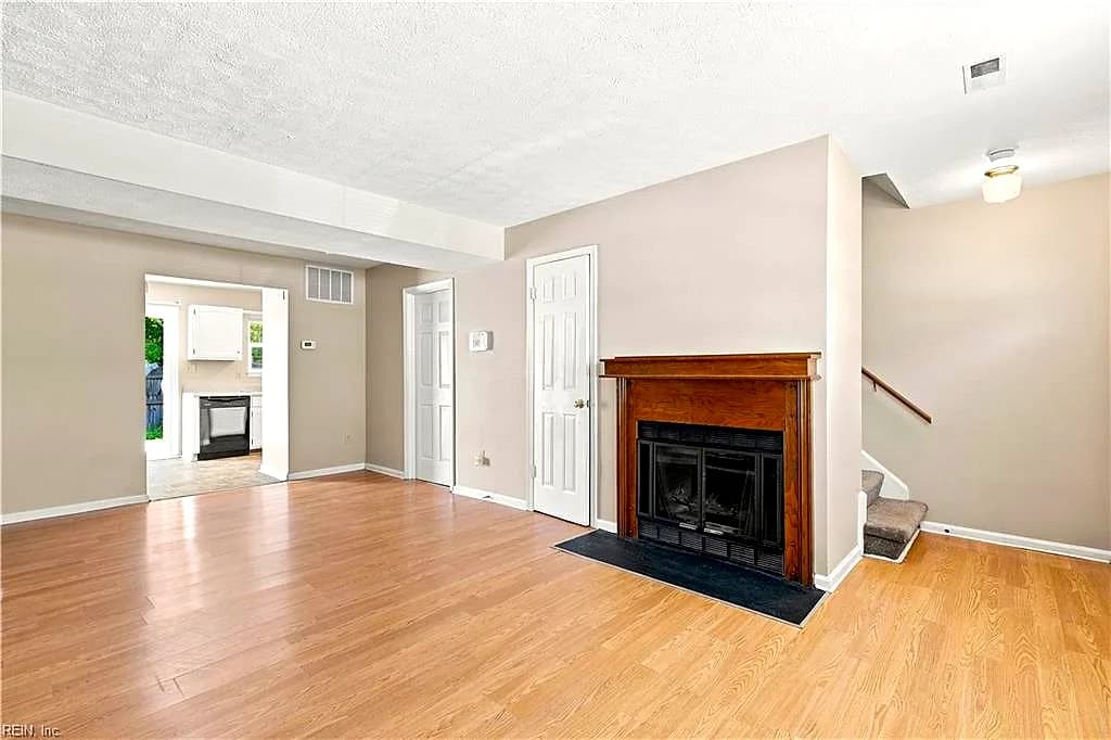46 Otsego DR, NEWPORT NEWS VA 23602 - Photo 5