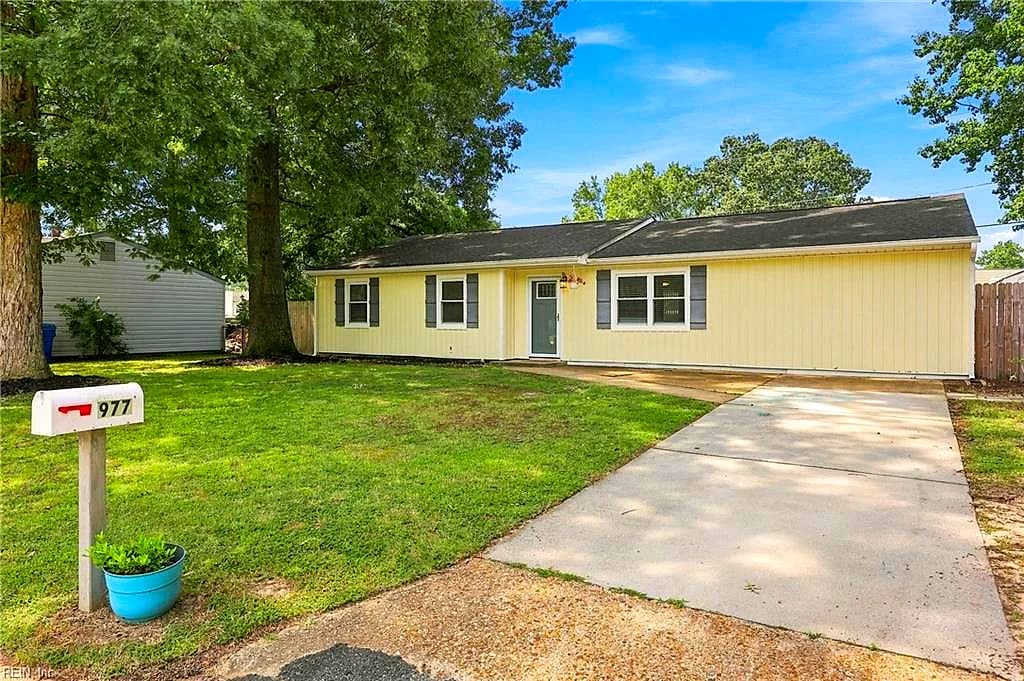 977 Oak Forest CT, VIRGINIA BEACH VA 23464 - Main photo