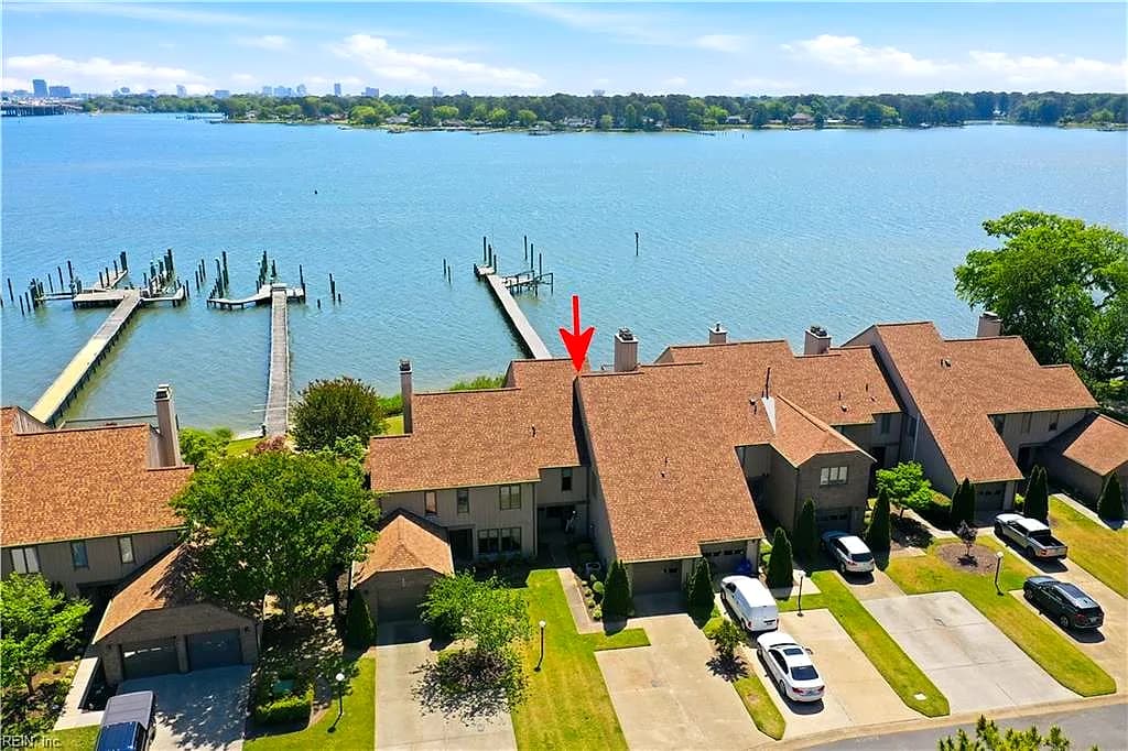 4291 Hatton Point LN, PORTSMOUTH VA 23703 - Main photo