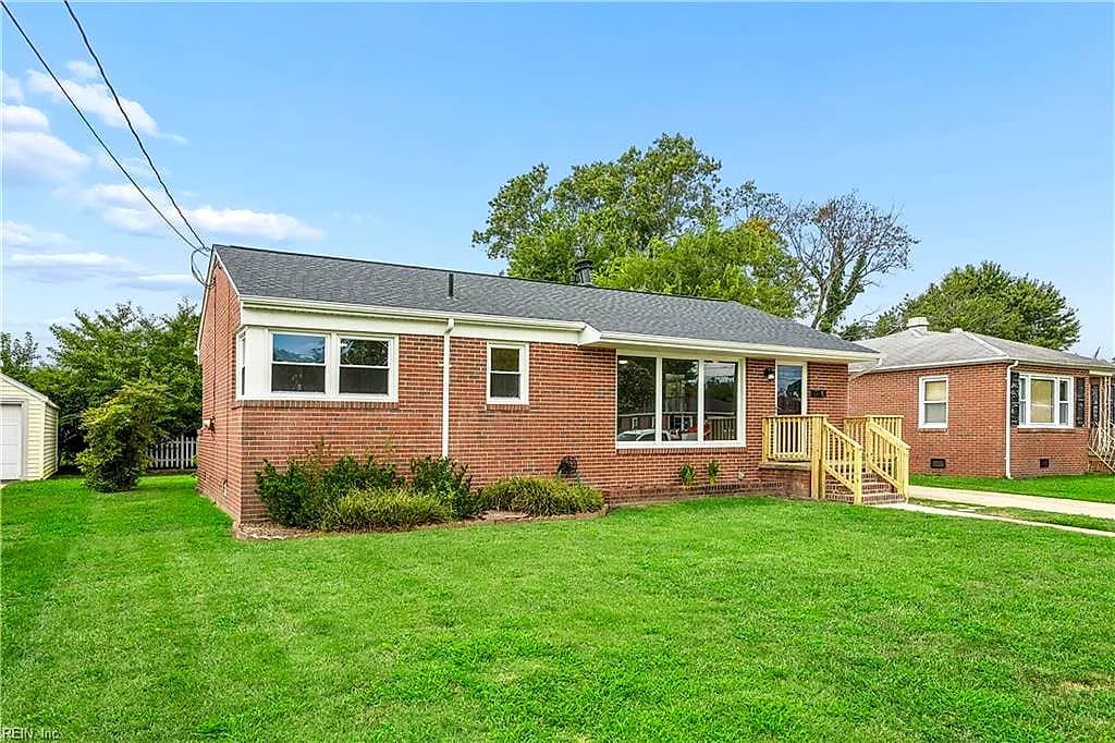 21 Reynolds DR, HAMPTON VA 23664 - Photo 4