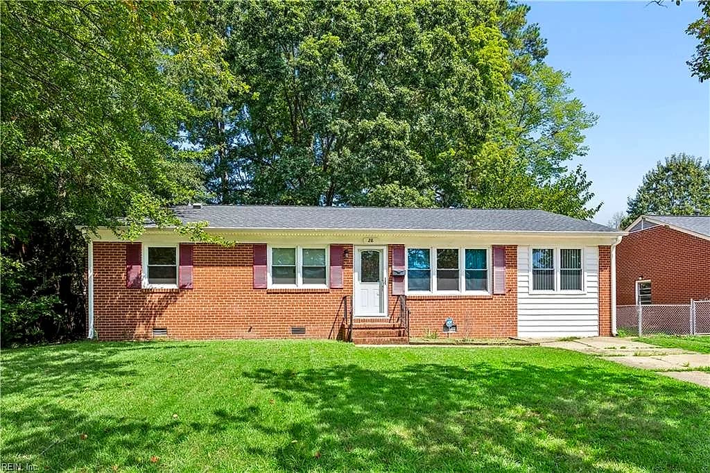 28 Colony RD, NEWPORT NEWS VA 23602 - Photo 3
