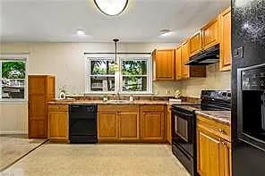 28 Colony RD, NEWPORT NEWS VA 23602 thumb 9