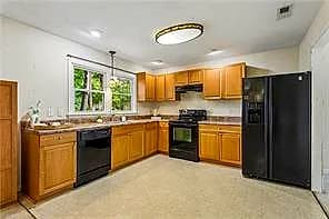 28 Colony RD, NEWPORT NEWS VA 23602 thumb 10