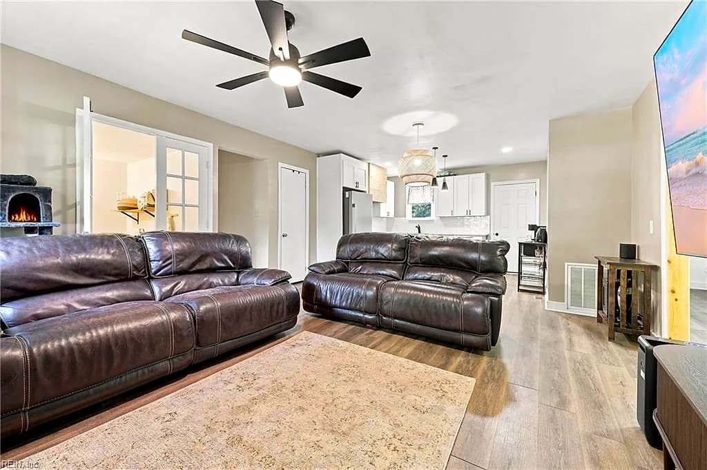 6383 Dove ST, NORFOLK VA 23513 thumb 8