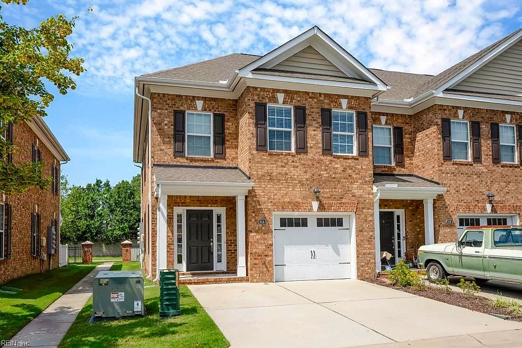 816 Haversham CLS #19, CHESAPEAKE VA 23320 - Main photo