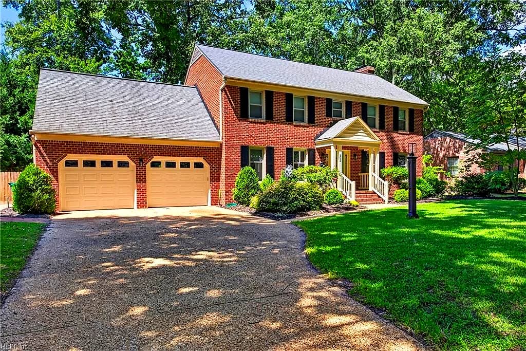303 Parkway DR, NEWPORT NEWS VA 23606 - Photo 3