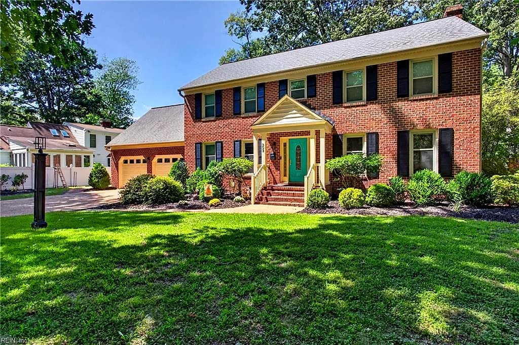 303 Parkway DR, NEWPORT NEWS VA 23606 - Photo 4