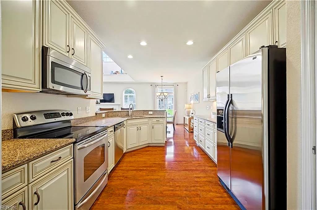 1225 Eagle Pointe WAY, CHESAPEAKE VA 23322 thumb 6