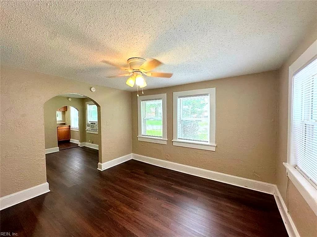 1812 Parkview AVE, NORFOLK VA 23503 - Photo 5