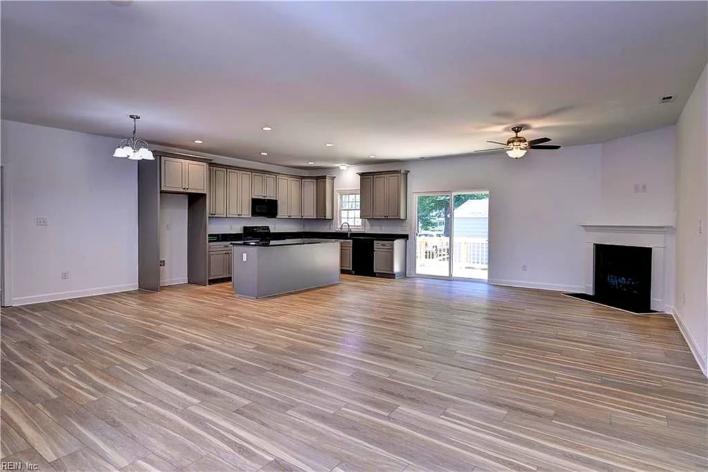 327 Pointers DR, WEST POINT VA 23181 thumb 7