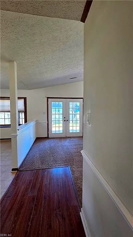 76 Sanlun Lakes DR, HAMPTON VA 23666 - Photo 5