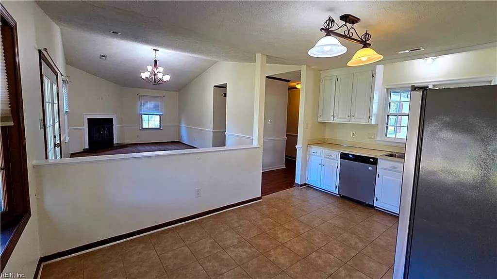 76 Sanlun Lakes DR, HAMPTON VA 23666 thumb 9