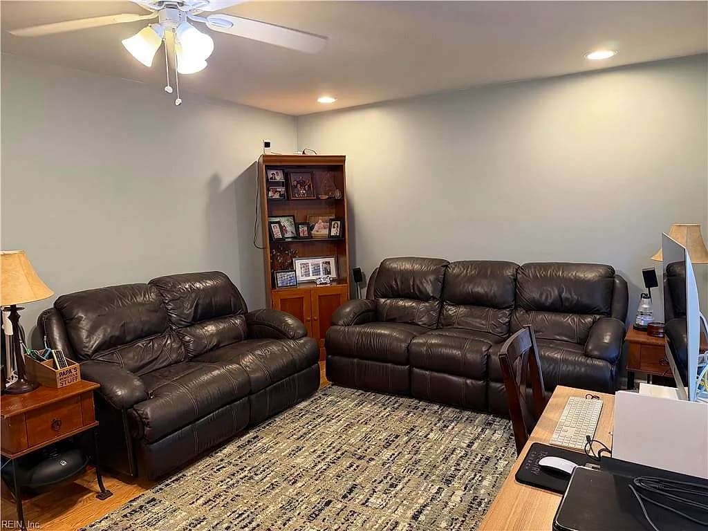 3057 Breslaw CT, VIRGINIA BEACH VA 23453 - Photo 4