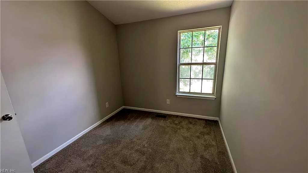 12912 Daybreak CIR, NEWPORT NEWS VA 23602 thumb 12